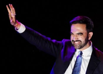 Zohran Mamdani: Dari Kampala ke New York — Etnografi Diaspora, Politik Kota, Kemenangan Elektoral, dan Kebangkitan Kiri Urban